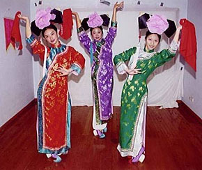 Chinese Dancing